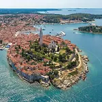 3 Bedroom In Lejlighed Rovinj