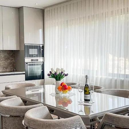 3 Bedroom Cozy In Rovinj