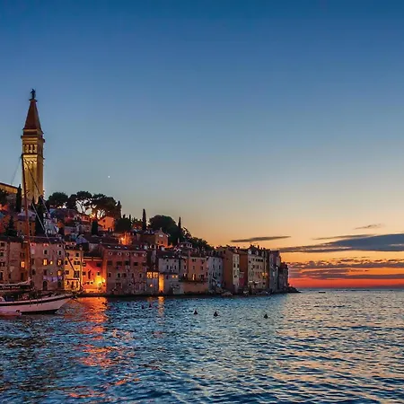 3 Bedroom Amazing In Rovinj