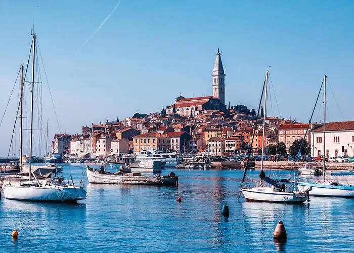3 Bedroom Cozy In Apartment Rovinj