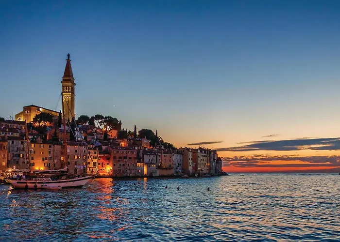 3 Bedroom Cozy In Rovinj