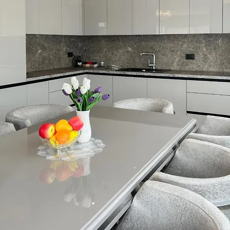 3 Bedroom Amazing In * 로비니